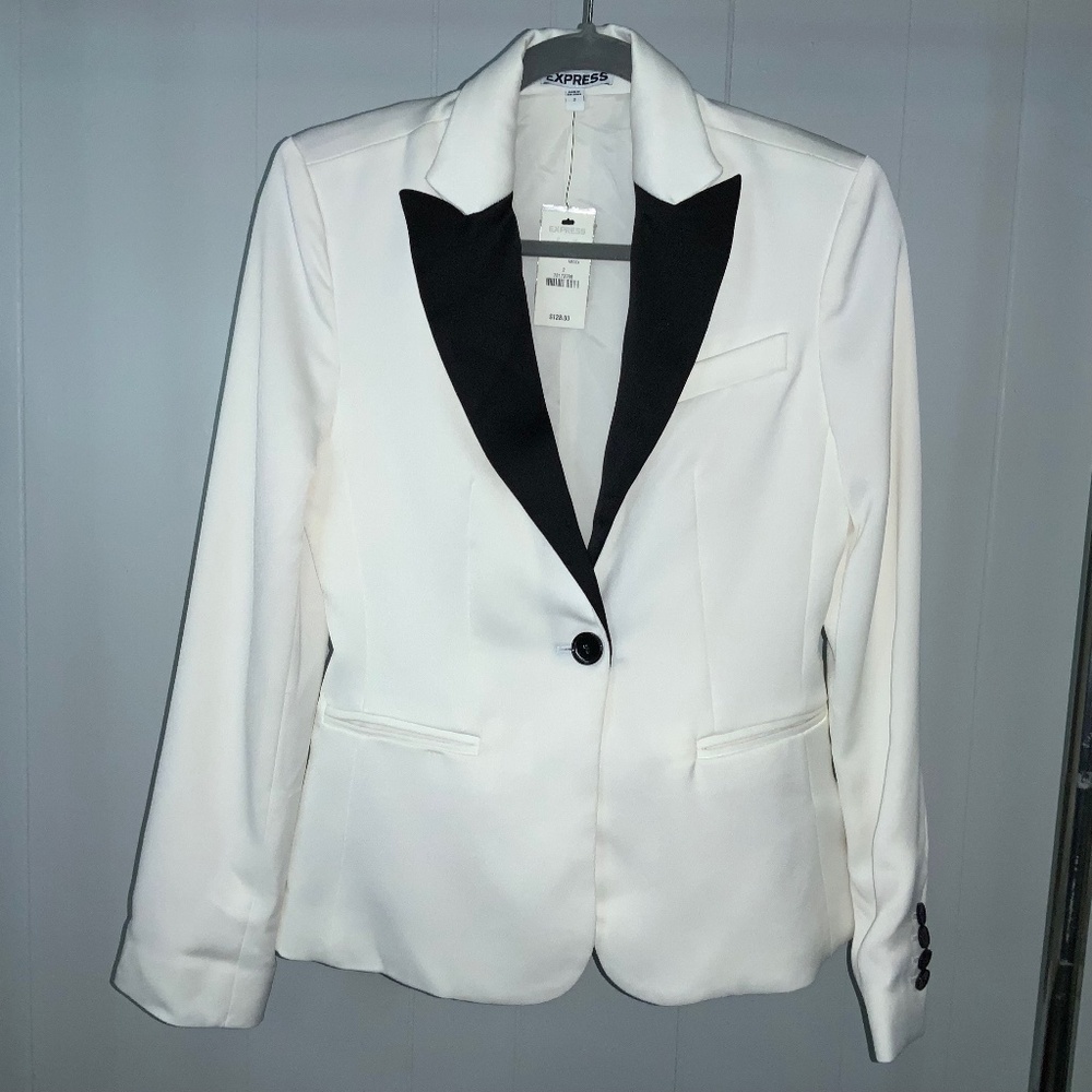 Express cream tuxedo blazer jacket Sz 2 contrast lapels New back vent lined